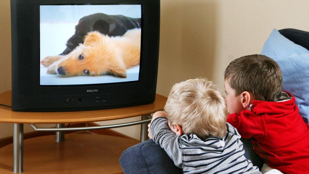 Полезная информация для родителей: как влияет телевизор на ребенка?